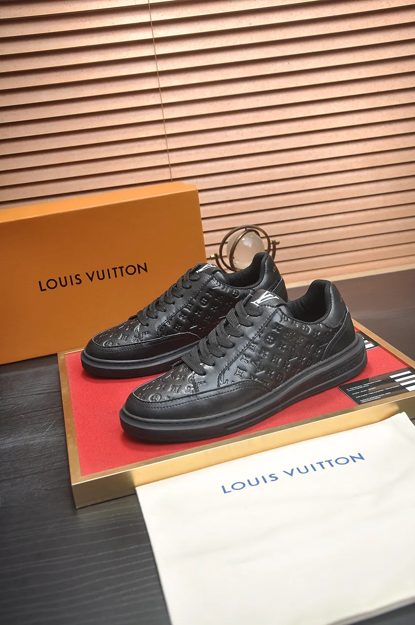 Men's shoes💰440💶【LOUIS VUITTON】Same model from LV.Louis Vuitton official website [satisfied] original single hot model LV original factory cowhide material👑1:1 original plate sheepskin lining, body accessories one-to-one molding💪 counter quality 🙏 Dear friends, if you still worry about wearing matching shoes💋, then these shoes are your best choice🎁🎁! 38-45 (45 is custom-made and cannot be returned or exchanged)